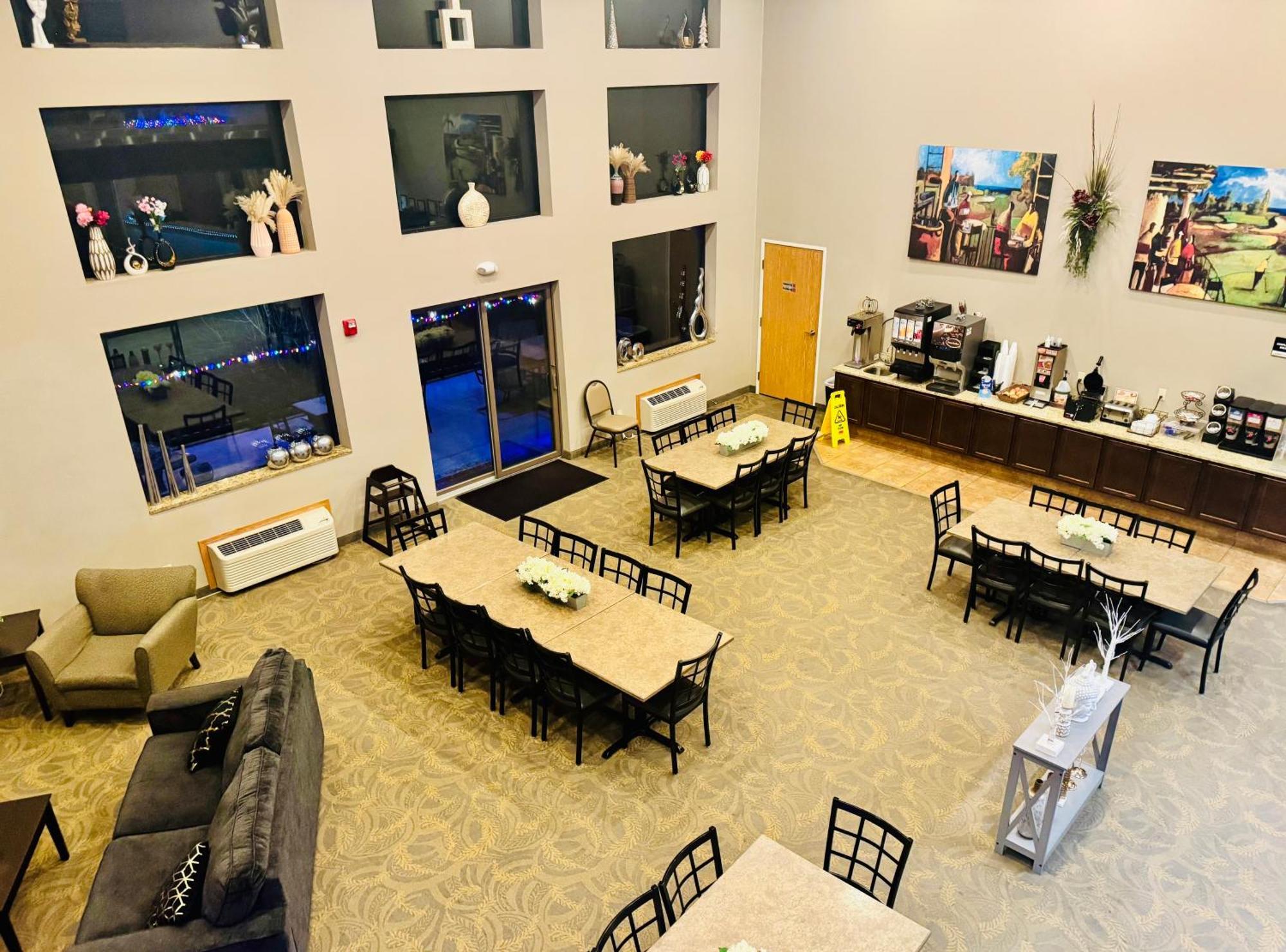 Qube Hotel - Polk City Bagian luar foto
