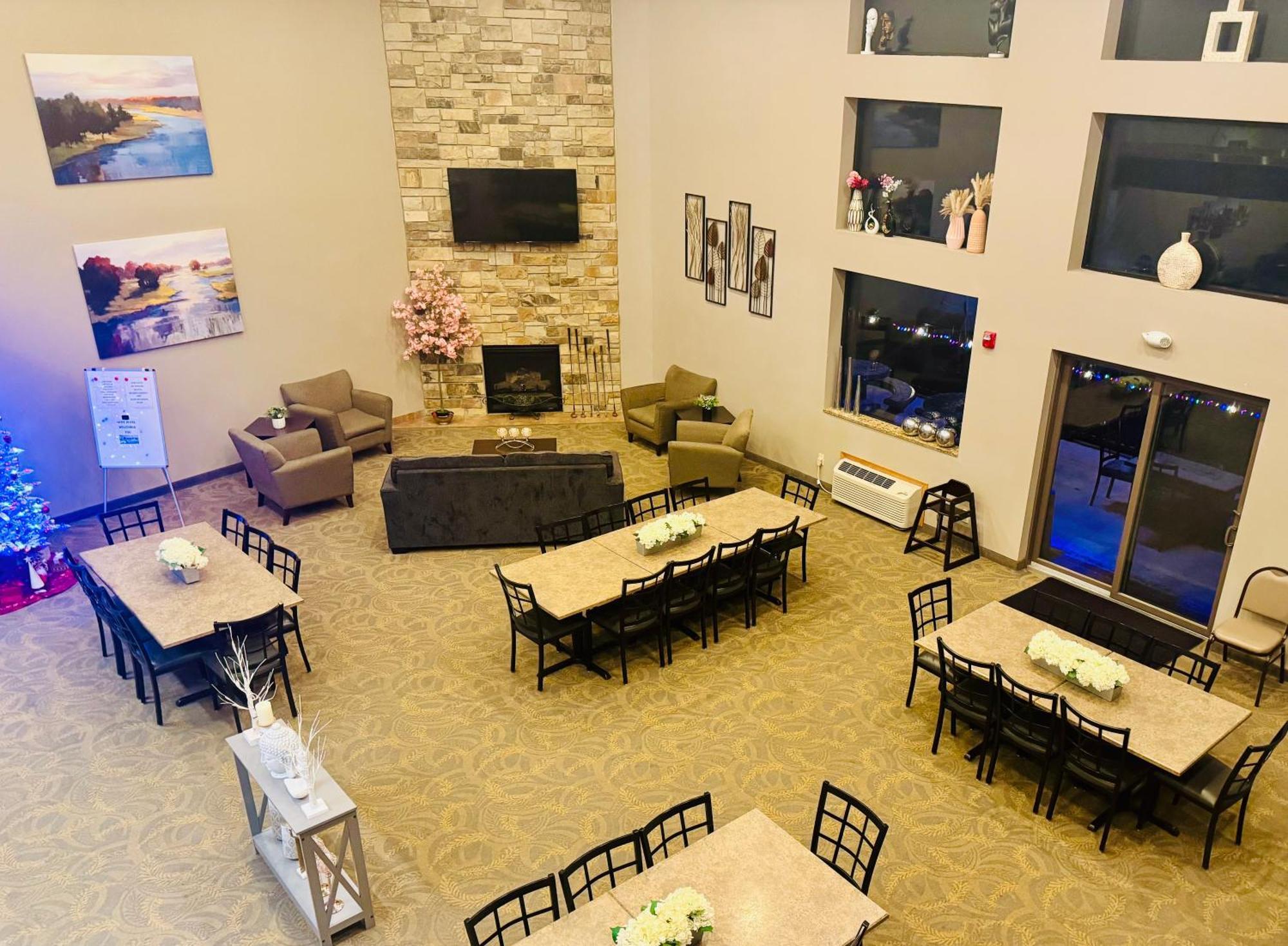 Qube Hotel - Polk City Bagian luar foto
