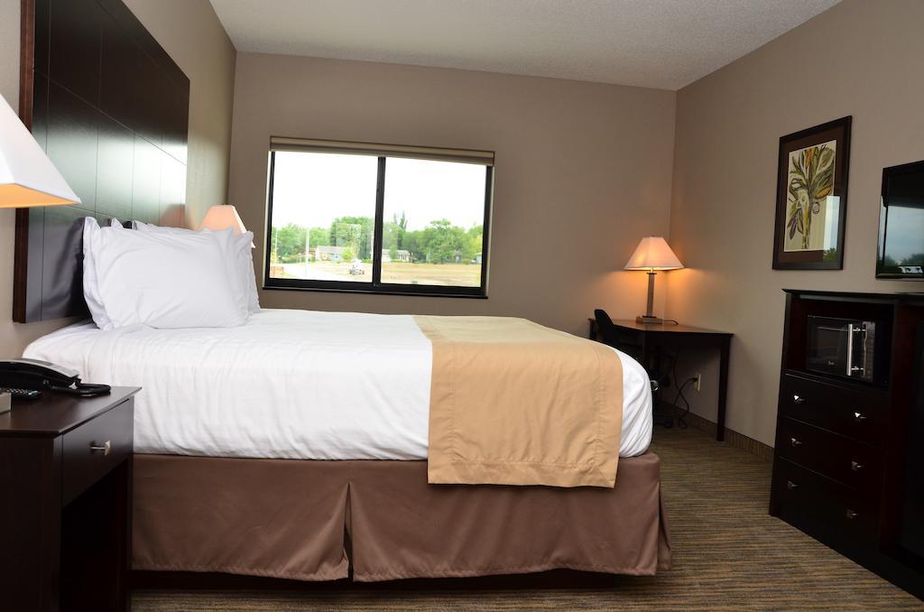 Qube Hotel - Polk City Ruang foto